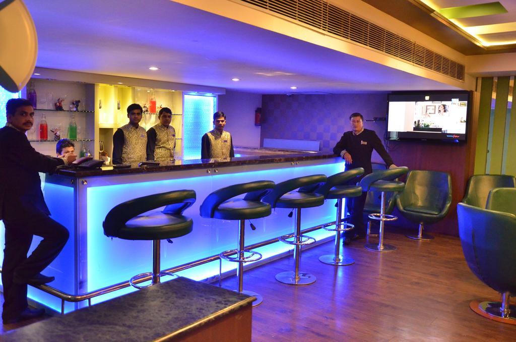 Hotel Down Town Jalandhar Esterno foto