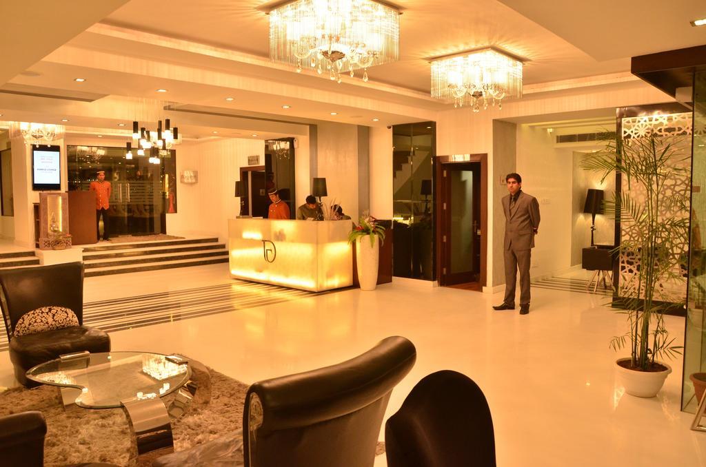Hotel Down Town Jalandhar Esterno foto